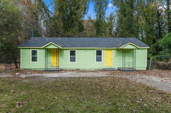 Building Photo - 2229 Tiger Flowers Dr NW
