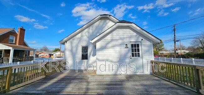 Building Photo - 515 Powhatan Pkwy