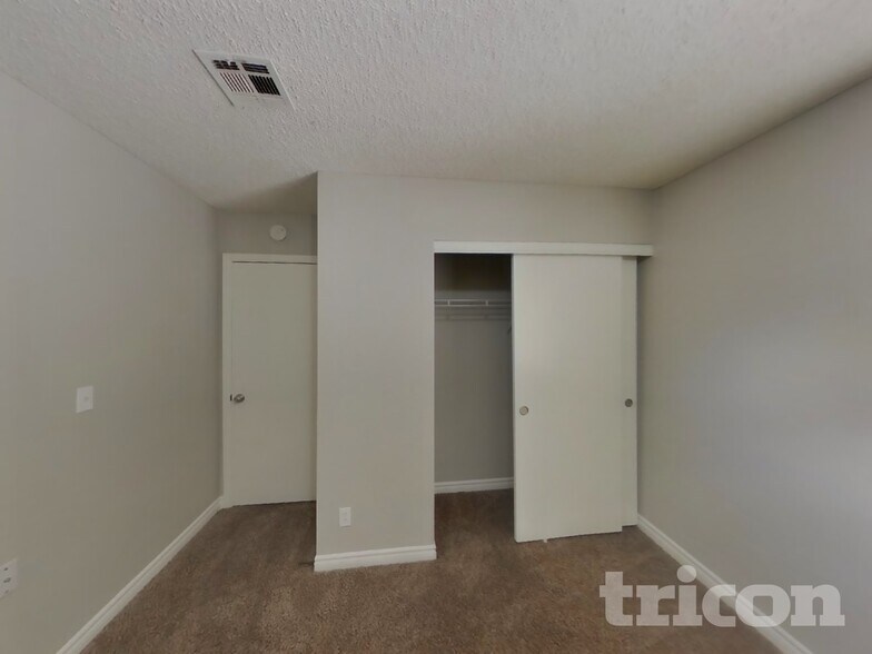 Building Photo - 855 Schooner Dr