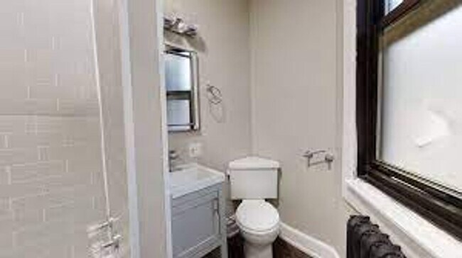 Building Photo - Grand Ave. Property