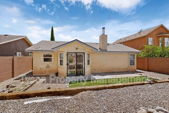Building Photo - 1409 Stoneway Dr NW
