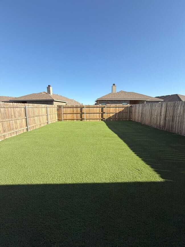 Building Photo - 2145 Kokomo Ave