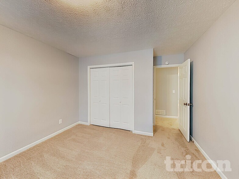 Building Photo - 152 Hartwood Dr