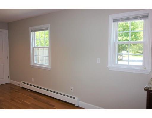 Building Photo - 130 Pine St