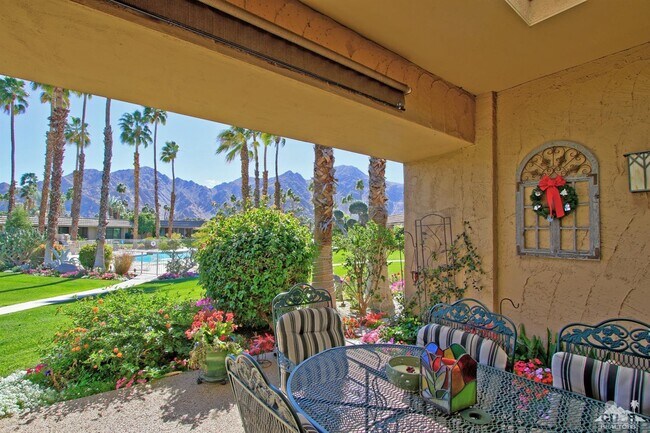 Building Photo - 76975 Roadrunner Dr