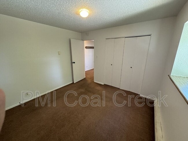 Building Photo - 104 Judson St