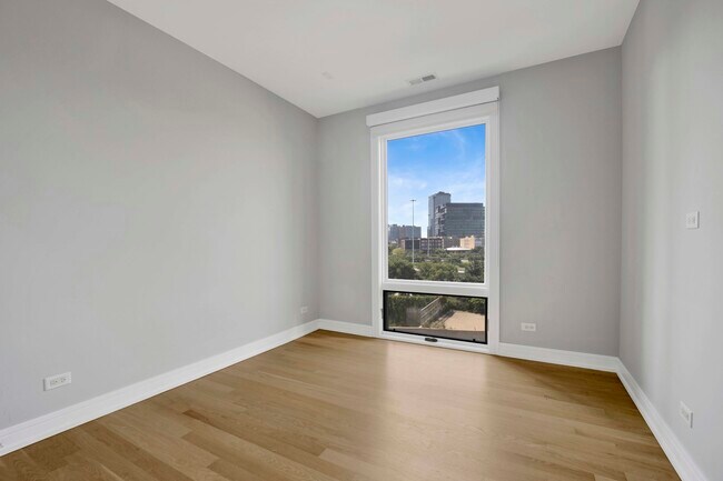 Building Photo - 650 N Morgan St