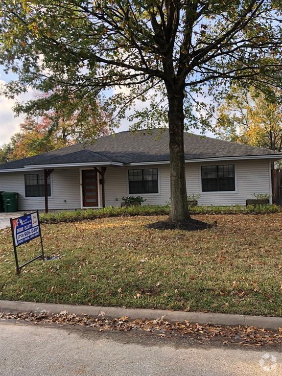 Building Photo - 1442 Chamboard Ln