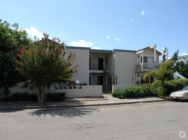 Building Photo - 775 Benicia Dr