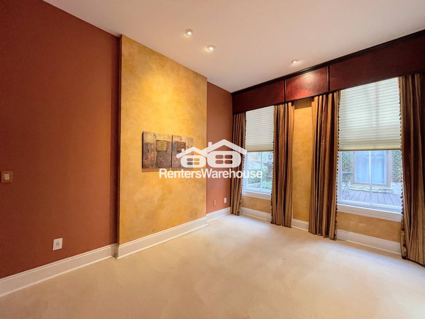 Building Photo - 219 Granby St