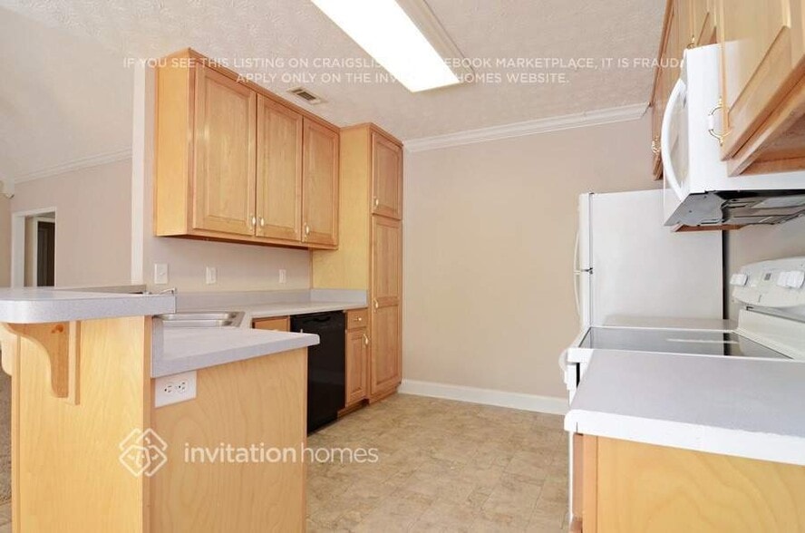 Building Photo - 6 Moss Ct