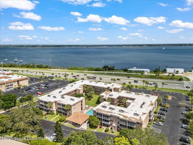 Primary Photo - 3150 N Harbor City Blvd