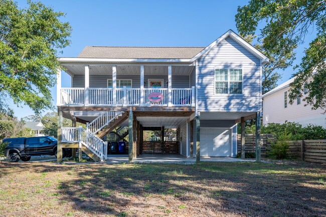 Building Photo - FURNISHED OFF-SEASON MONTHLY RENTAL - AVAI...