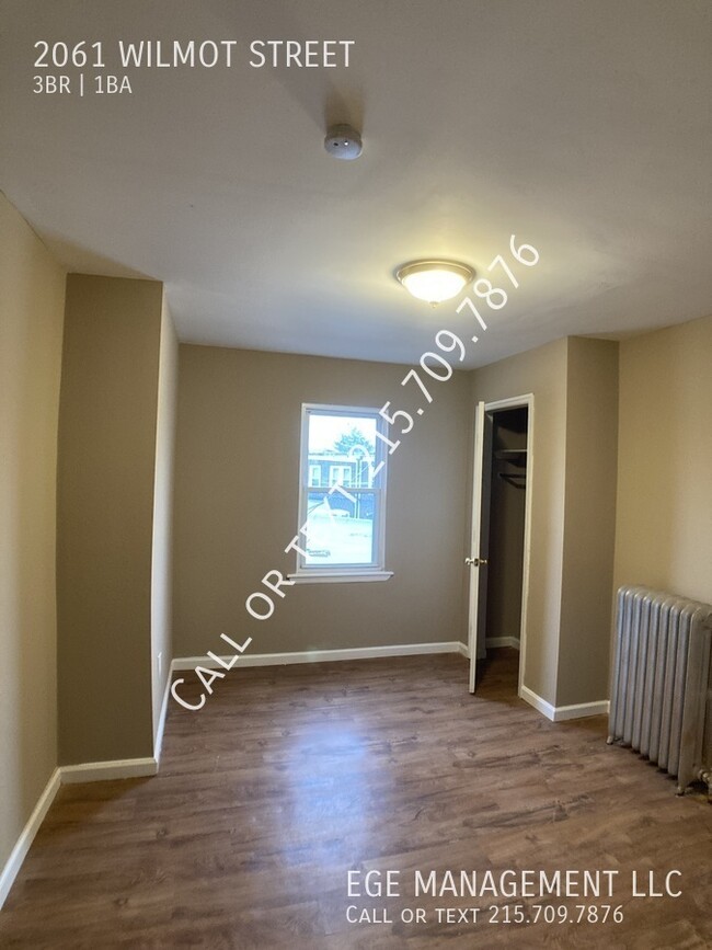Building Photo - 2061 Wilmot St