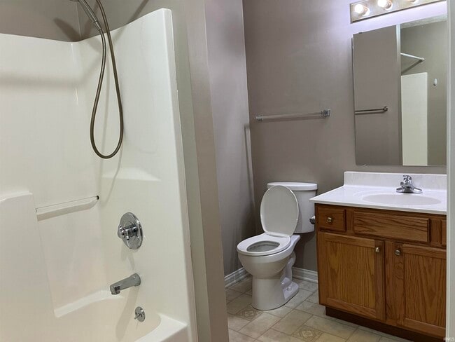 Building Photo - 8120 Cedar Point Dr