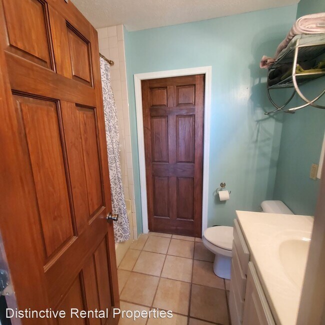 Building Photo - 3 br, 2 bath House - 4602 E 100 S