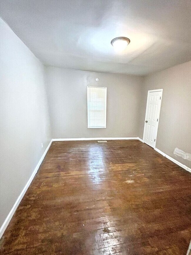 Building Photo - 2128 46th Place Ensley