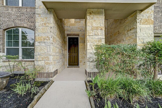 Building Photo - 5007 Sawmill Terrace Ln