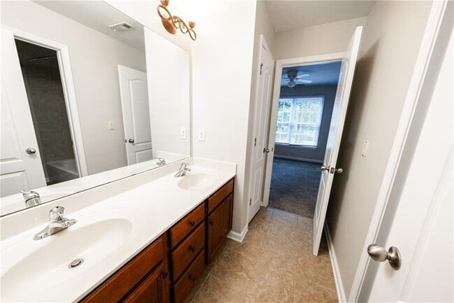 Building Photo - 1949 Point River Dr