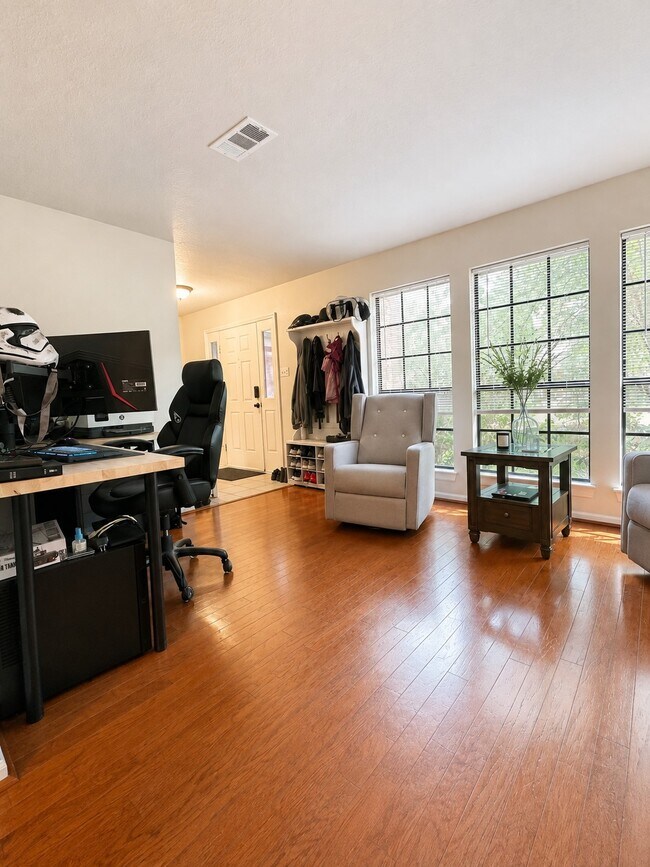 Building Photo - 63 S Stony Bridge Cir
