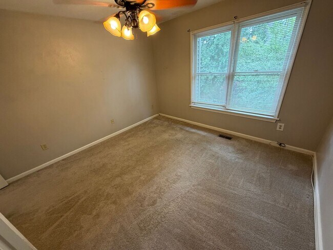 Building Photo - 502 Kempsville Greens Ct