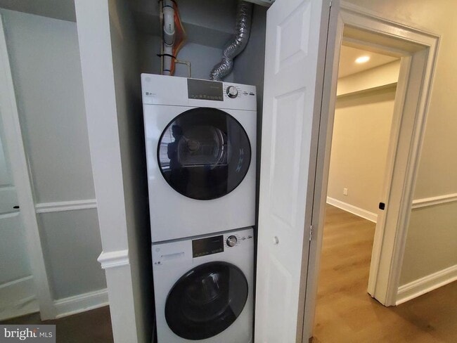 Building Photo - 3348 Minnesota Ave SE