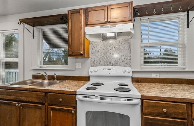 Building Photo - Cute 1 bedroom close to everything in Everett