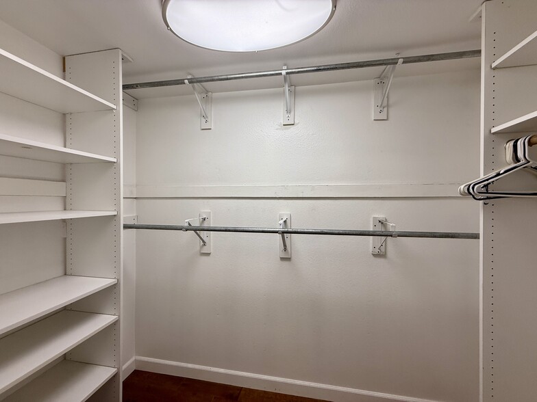 Primary Walk-in Closet - 2816 E Laurel Ln