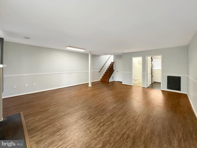 Building Photo - 38 Carriage House Cir