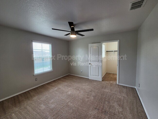 Building Photo - 11723 Verdis Vly