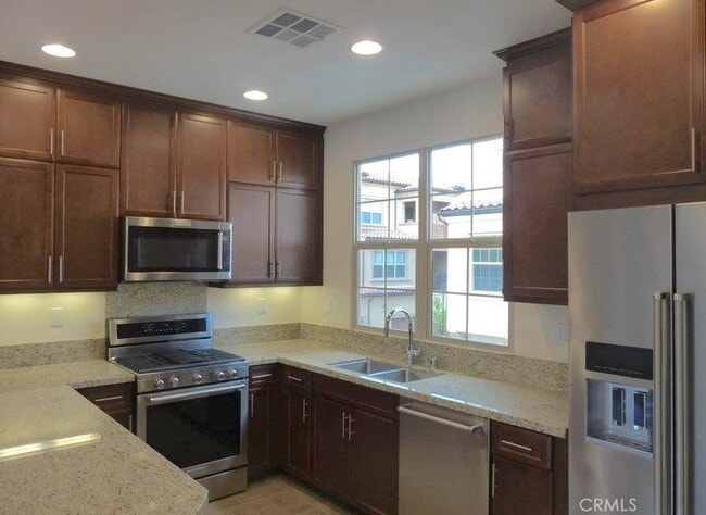 Building Photo - 60 Capricorn