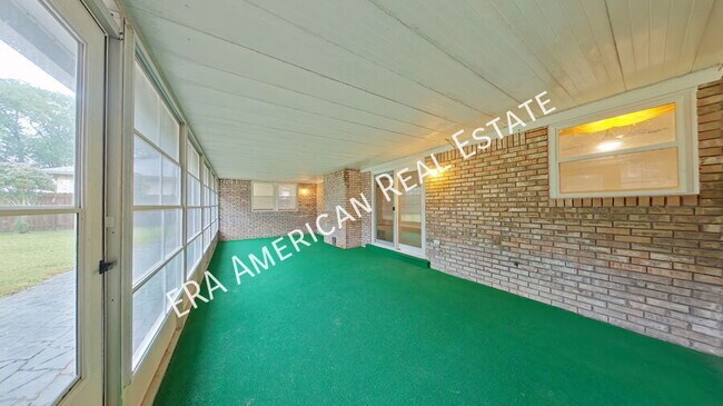 Building Photo - 6 Poquito Rd