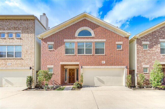 Primary Photo - 11508 Main Cedar Dr