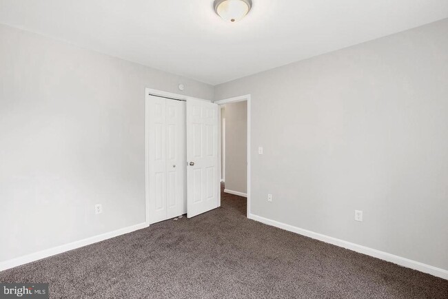Building Photo - 12558 Santa Rosa Rd