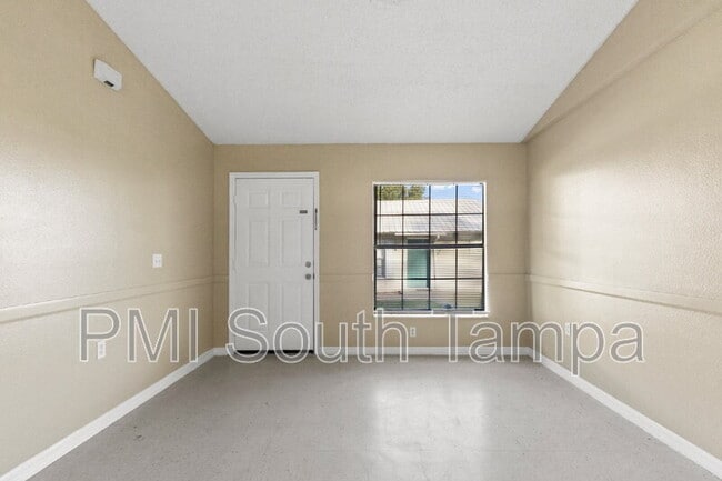 Building Photo - 9926 US-98