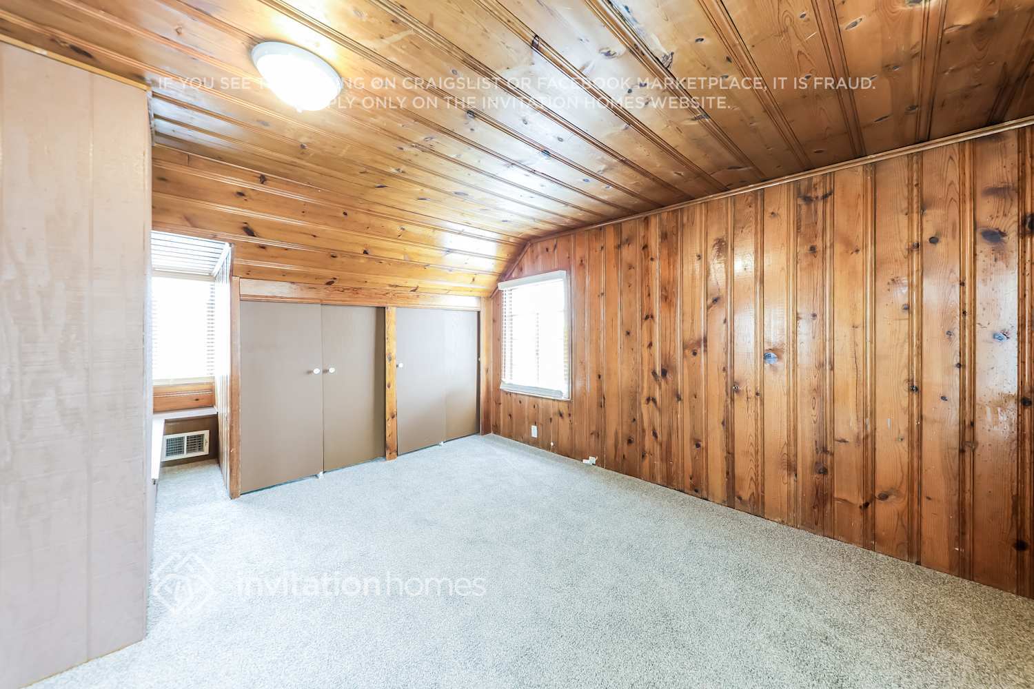 Building Photo - 806 E Amelia Ave