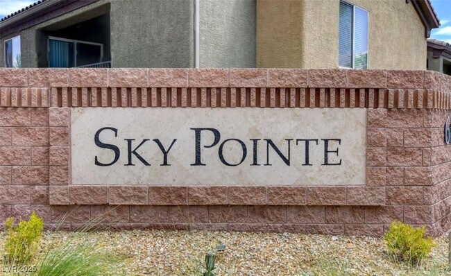 Building Photo - 6868 Sky Pointe Dr