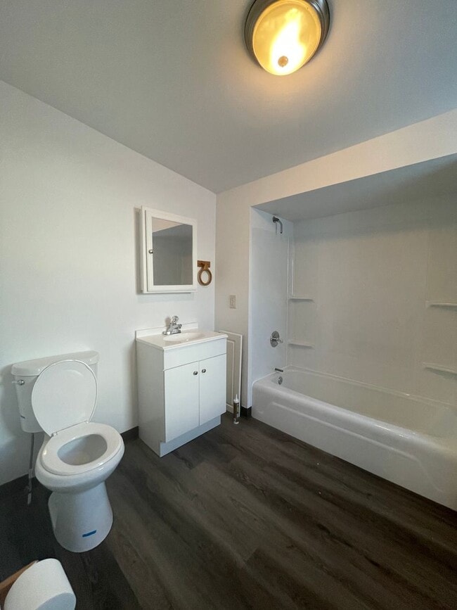 Building Photo - Fully Renovated 4BR Home – Move-In Ready with Spacious Layout & Modern Upgrades!