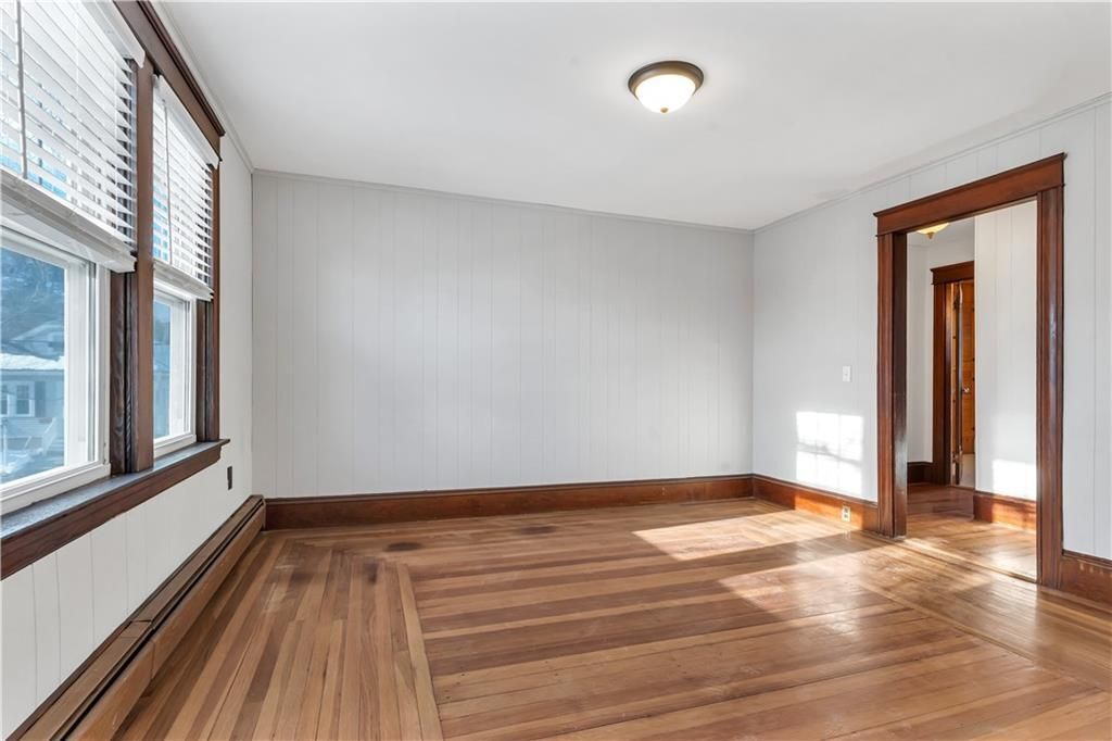 Building Photo - 19 Sherwood Ave