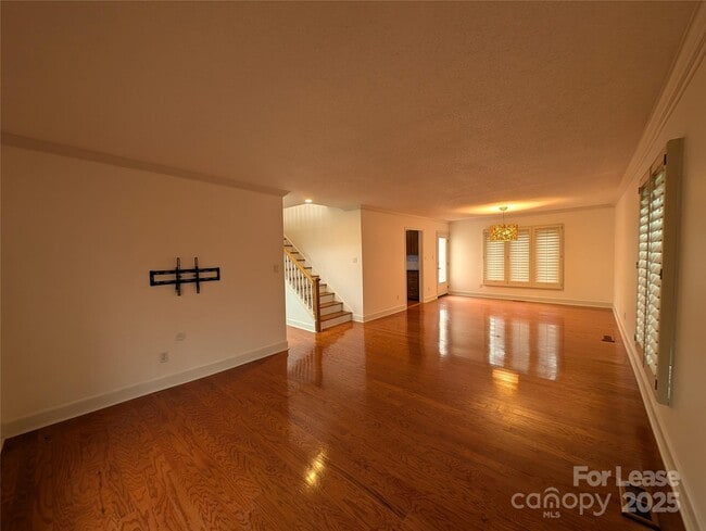 Building Photo - 3023 Shallowood Ln