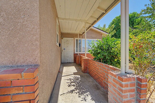 Building Photo - 1423 Wendell Way