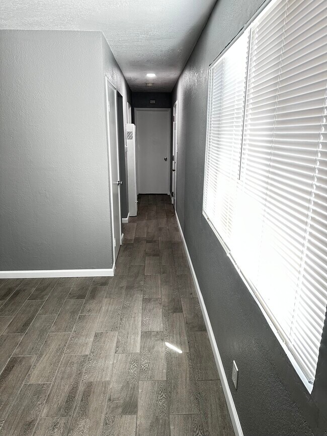 Hallway - 149 Marina Way