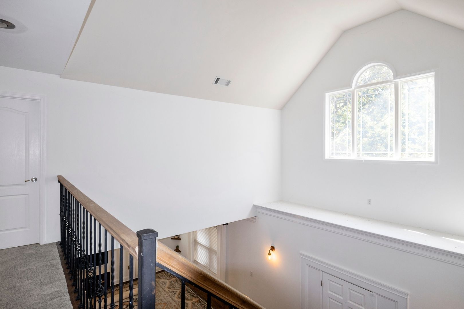 Building Photo - 2038 East Dr