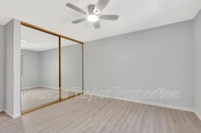 Building Photo - 16303 Avenida Florencia