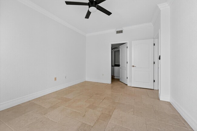 Building Photo - 11015 Legacy Ln