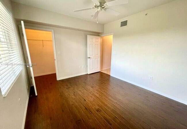 Building Photo - 6418 Emerald Dunes Dr