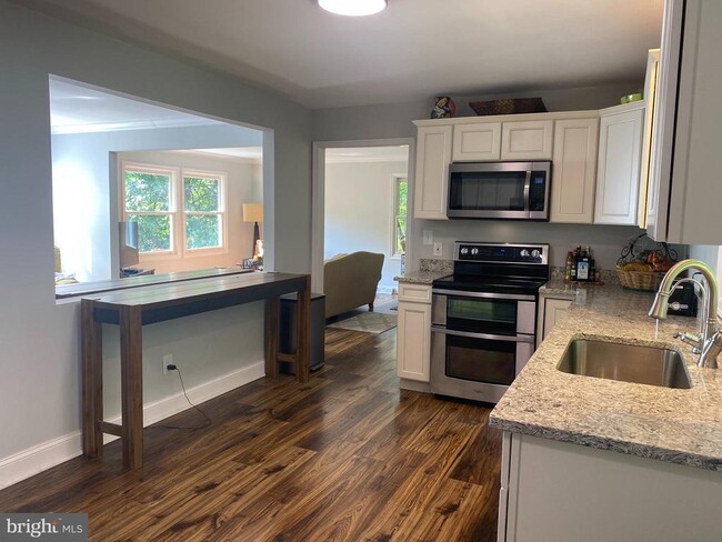 Building Photo - 2232 Aquia Dr
