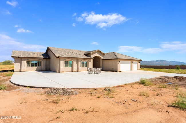 Building Photo - 8373 E Sunwing Ridge Dr