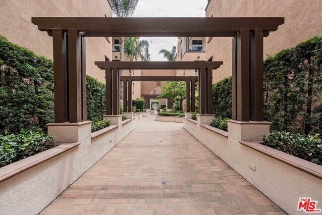 Building Photo - 13031 Villosa Pl