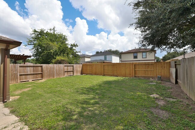Building Photo - 12054 Mallard Stream Ct